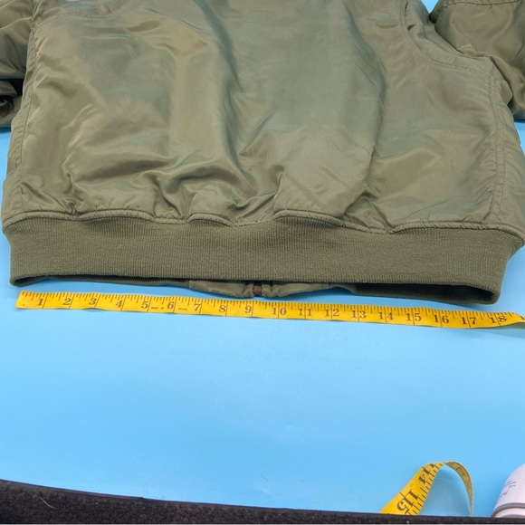 Vintage Pilot Flight USAF US Air Force Ultra Force Green Bomber Jacket Size XL. - Picture 8 of 10